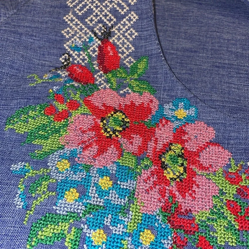 Vintage handmade embroidered short sleeve dress zip back. E5 - Picture 5 of 7